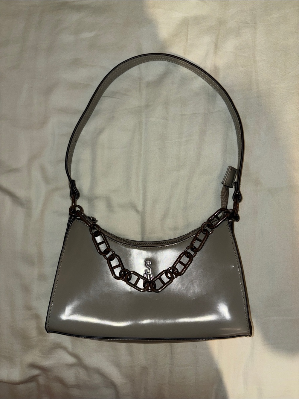 Steve Madden Shoulder Bag in dark olive with dark metal chain